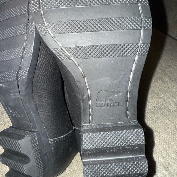 Sorel Black Over the Knee Boots Sleek Design - Picture 4 of 4